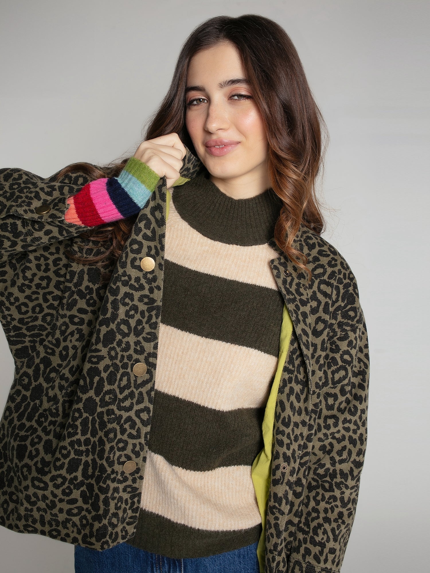 Elliot Jacket in Khaki Leopard print - Image 3